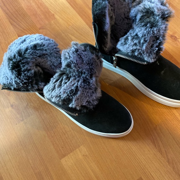 J slides furr sneakers - Picture 1 of 2